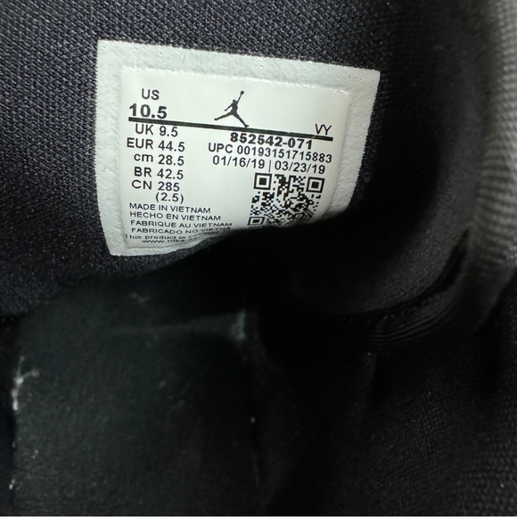 Jordan 1 Mid Yellow Toe Black Size 10.5 - Picture 7 of 8